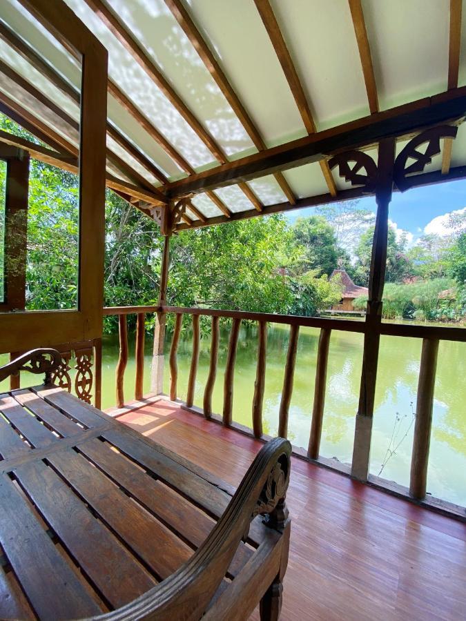 Sapulidi Cafe, Gallery & Resort Lembang Exterior foto
